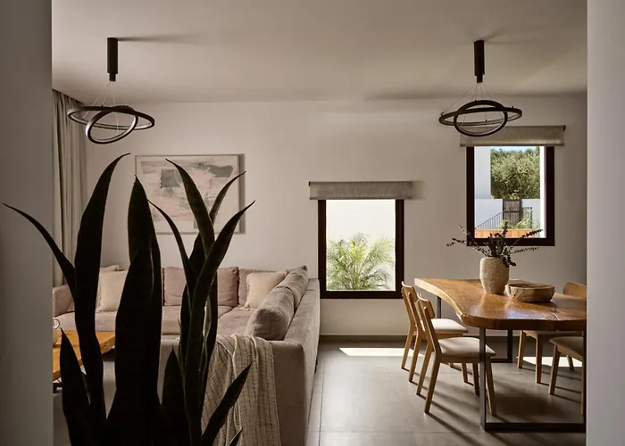 Cicada Exclusive Villa, A Sea View Gem, By Thinkvilla 빌라