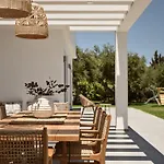 Cicada Exclusive Villa, A Sea View Gem, By Thinkvilla Akrotiri (Zakynthos)