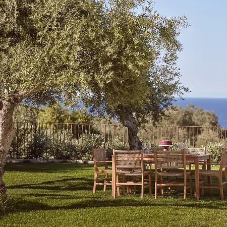 Cicada Exclusive Villa, A Sea View Gem, By Thinkvilla Akrotiri (Zakynthos)