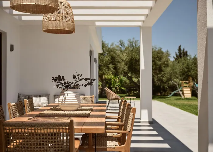 Cicada Exclusive Villa, A Sea View Gem, By Thinkvilla Akrotiri (Zakynthos)