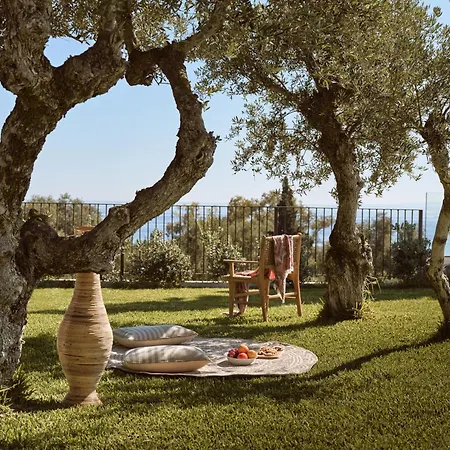 Cicada Exclusive Villa, A Sea View Gem, By Thinkvilla Вилла